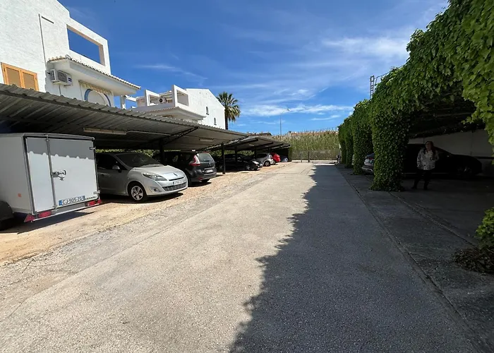 Torre Almadrava Primera Linea Serviden *