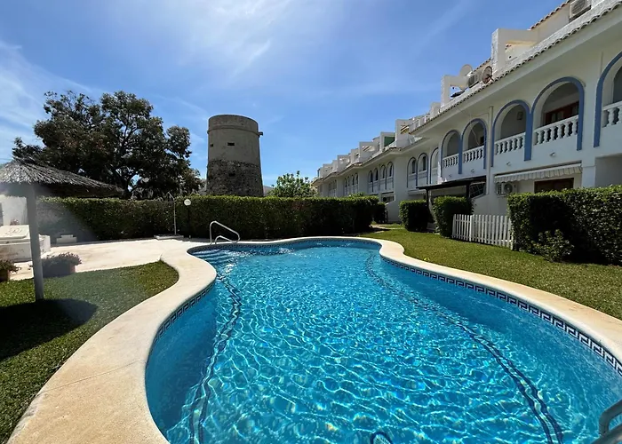 Torre Almadrava Primera Linea Serviden * دينايا